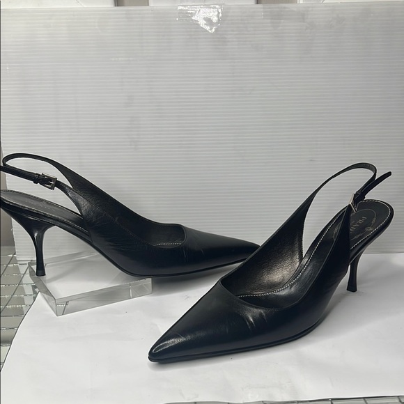 Prada Sz 38 Smooth Black Leather Slingback Slip On Classic Heels - Picture 1 of 11